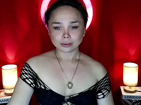 halsycarauy stripchat live cam model