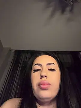 Andrestarr stripchat live cam model