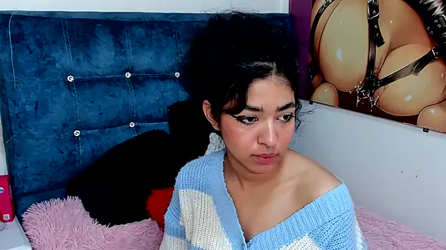 Aronandmoli69 stripchat live cam model