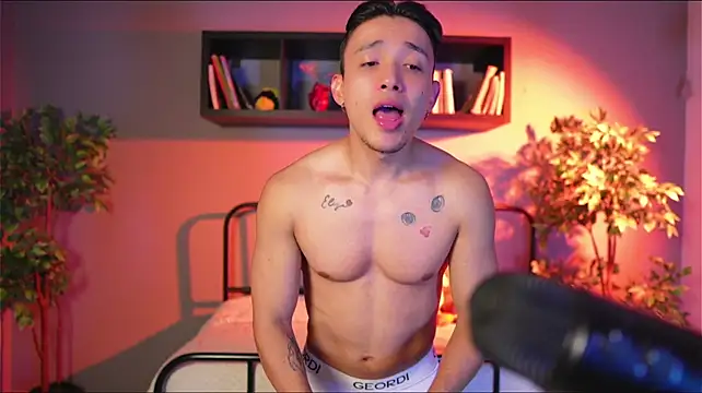 kev_cass stripchat live cam model