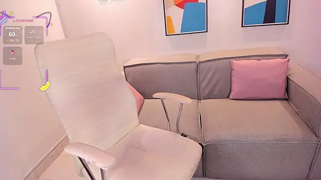 Rouse_bigboobs stripchat live cam model
