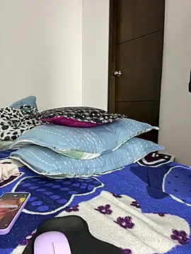 sandylau stripchat live cam model