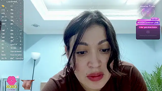sophia_hadid stripchat live cam model