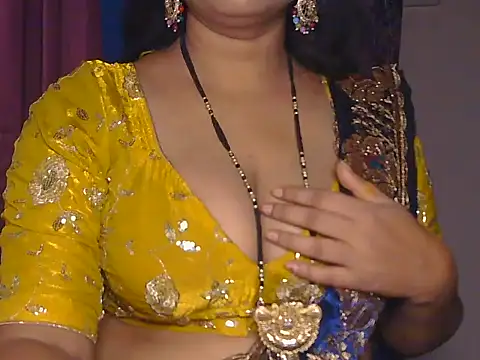 Siyaa-ji stripchat live cam model