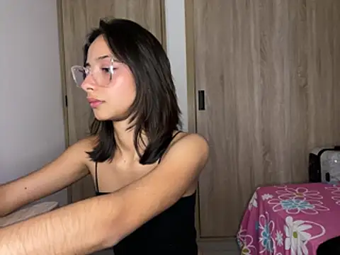 lena_martinn stripchat live cam model