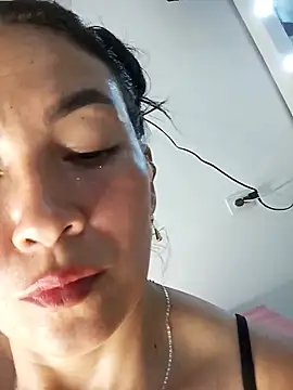 LuluDream stripchat live cam model