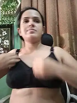 nil-pore-06-L stripchat live cam model