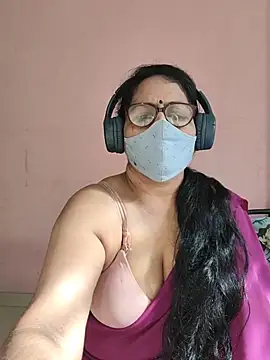 Luckybb-36a stripchat live cam model