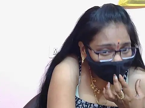 kajal-32telugu stripchat live cam model