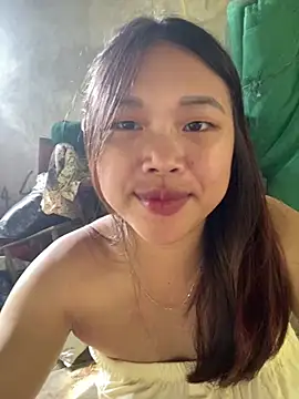 Emxinhka1 stripchat live cam model