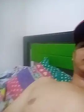 ozama423 stripchat live cam model