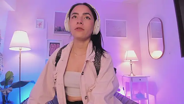 Ivyy_sweet_ stripchat live cam model