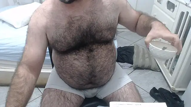 MysterBearMG stripchat live cam model