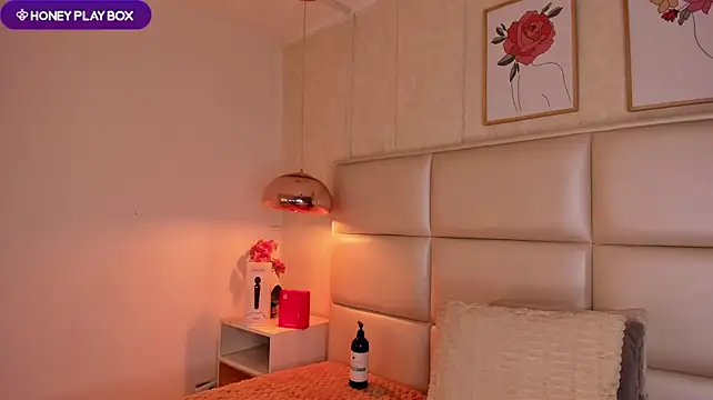 Aily_Yozuko stripchat live cam model