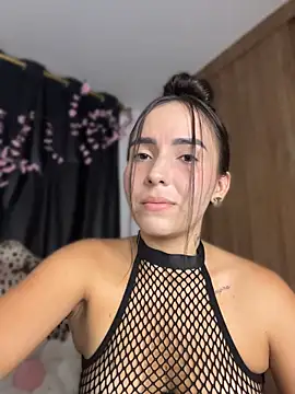 ScarletDarkMuse stripchat live cam model