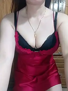 LeanaLy stripchat live cam model
