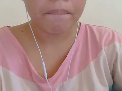 ChubbyButty stripchat live cam model