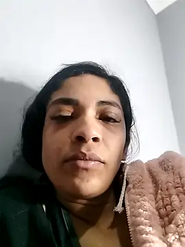 Juli0609 stripchat live cam model
