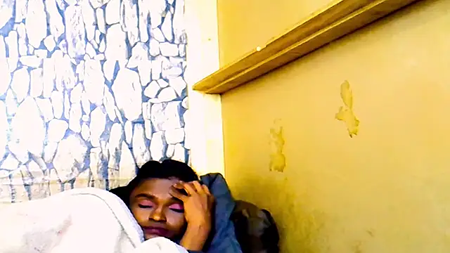 SassyXindian stripchat live cam model