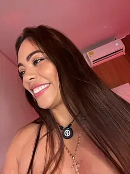 SAMANTA-VELEZ stripchat live cam model
