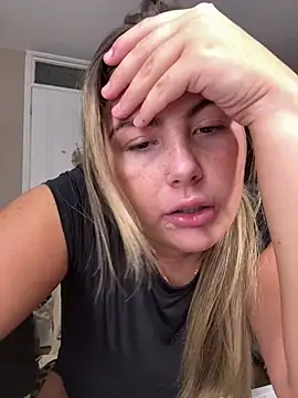 hiddensecretxx stripchat live cam model