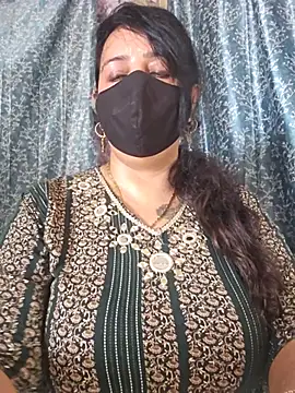 cute-tanvi stripchat live cam model