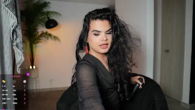 artechloe stripchat live cam model