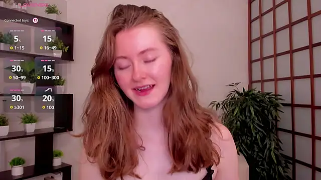 KateCuddle stripchat live cam model