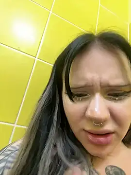 sukidaa stripchat live cam model