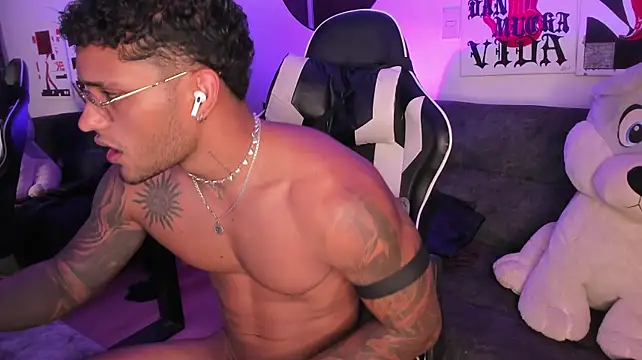 Alessandro_Vanni stripchat live cam model
