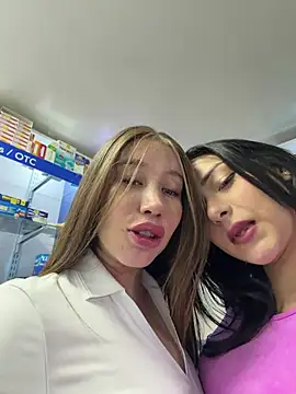 roouse stripchat live cam model