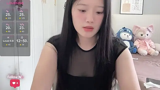 --bee-- stripchat live cam model