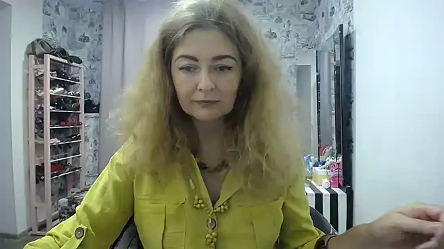 Helen1974 stripchat live cam model