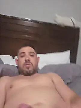caliguy37 stripchat live cam model