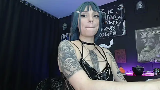 Goddess_Mortem stripchat live cam model