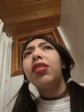 april_ofi stripchat live cam model