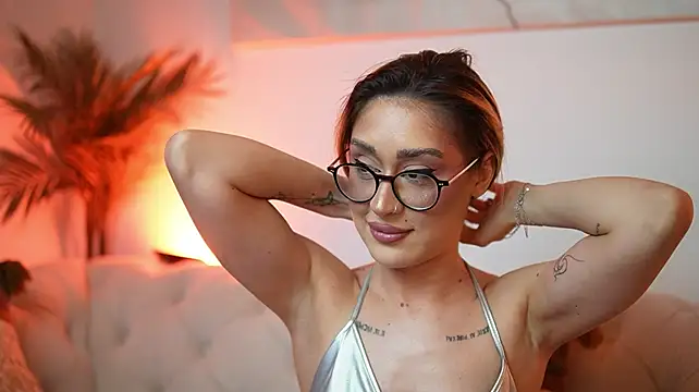 AileenKiss stripchat live cam model
