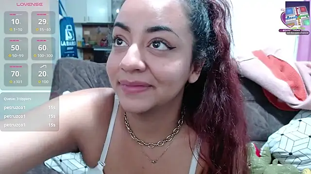 DaniniAnderson stripchat live cam model