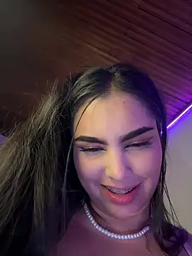 Maddy_Rouse_ stripchat live cam model