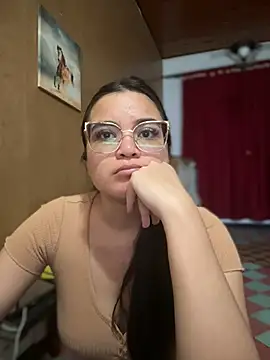 CamilaSofiia stripchat live cam model