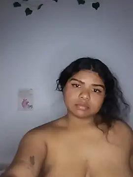 Nahomi_Nior stripchat live cam model