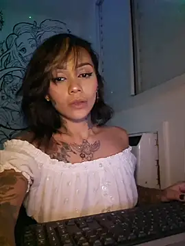 kahpoliver stripchat live cam model
