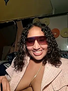 BunnyYT stripchat live cam model