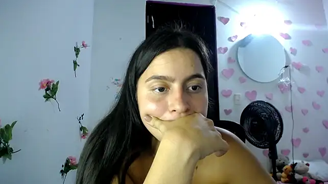 Kiara_tits stripchat live cam model