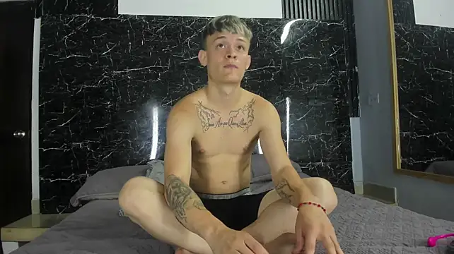 Robinlion91 stripchat live cam model
