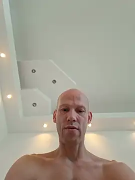 zsola01 stripchat live cam model