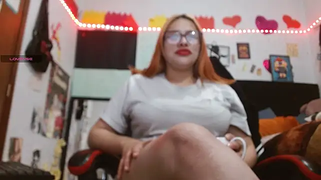 Saray_extrovert_ stripchat live cam model
