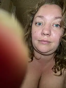 BBBWOOW stripchat live cam model
