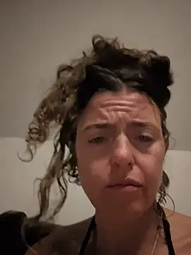 1rubylouxe stripchat live cam model
