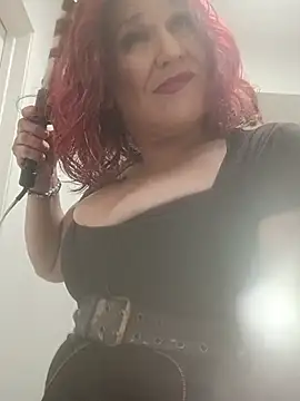 deedeedoll82222 stripchat live cam model